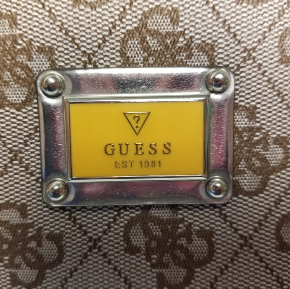 Guess crossbody purse - Picture 4 of 9